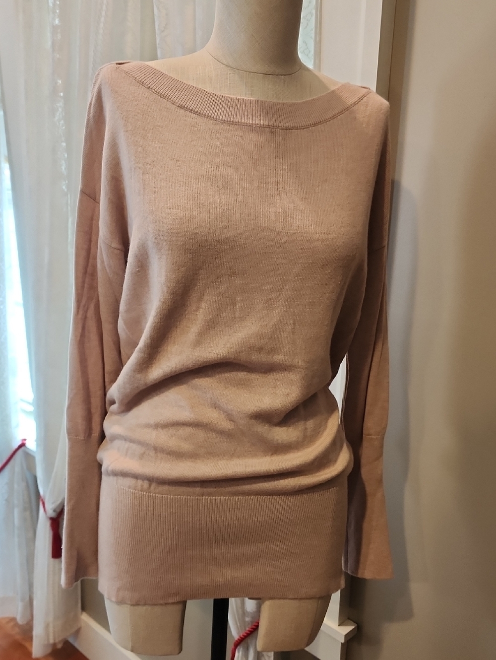 White House Black Market Blush Pink Tunic Sweater